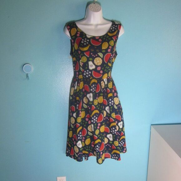 Tulip B Sleeveless Dress Size ML Cotton Blend Summer Fruit Print Blue Zip Shift - Picture 4 of 12